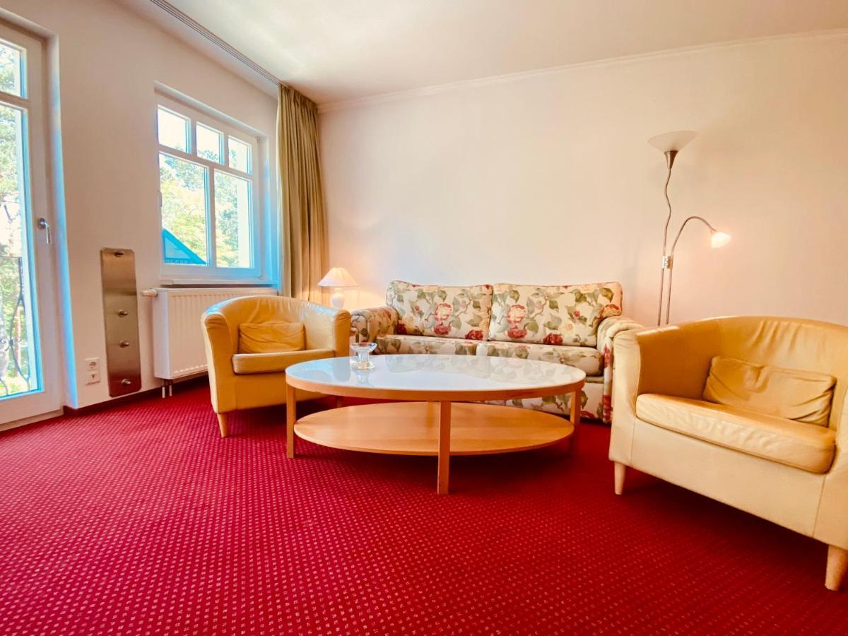 Haus Kastell - Suite Strandglueck Heringsdorf  Exterior photo